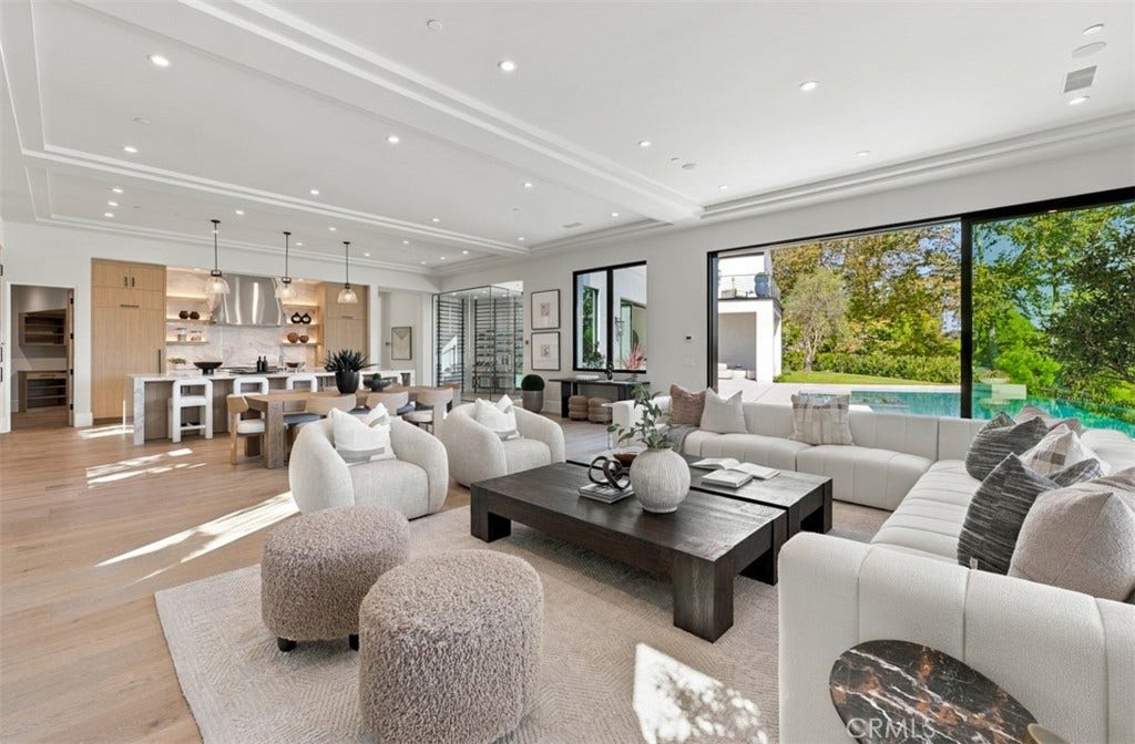 76 Hillcrest Lane, Newport Beach, CA 92660