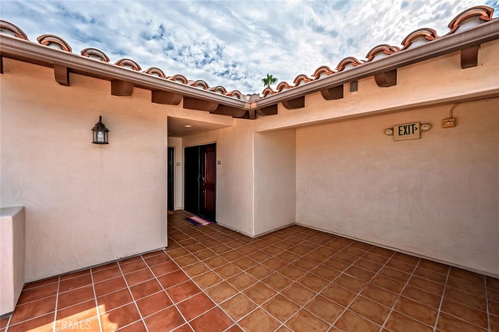 1520 N El Camino Real, #26, San Clemente, CA 92672 Entry to your new penthouse home