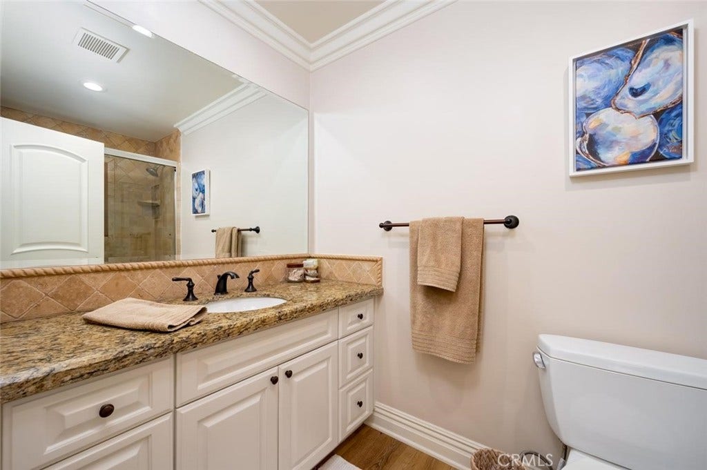 1520 N El Camino Real, #26, San Clemente, CA 92672 En Suite bedroom's full bathroom with granite countertops
