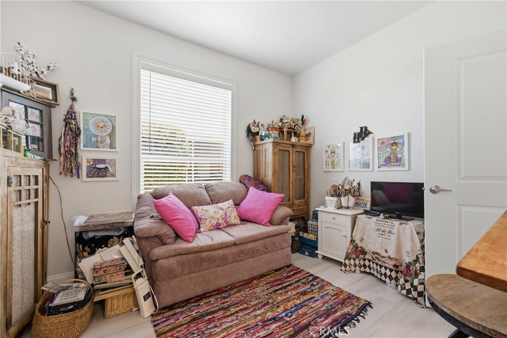 23301 Ridge Route #111 Drive, Laguna Hills, CA 92653