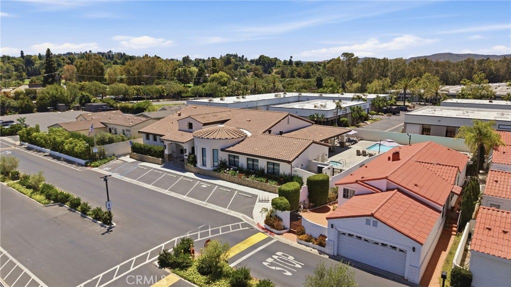 23301 Ridge Route #111 Drive, Laguna Hills, CA 92653