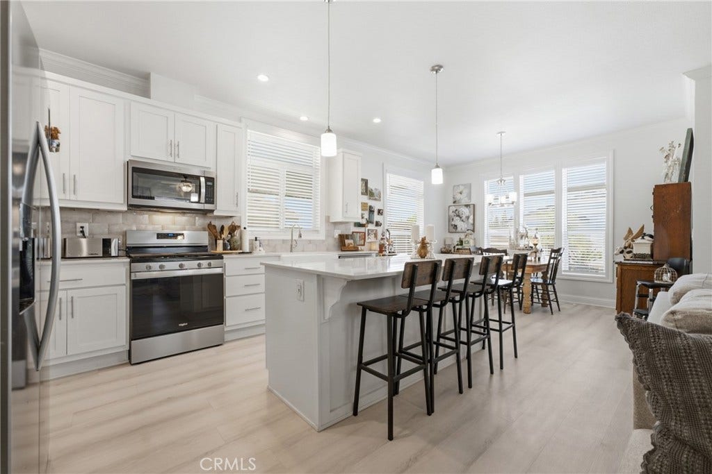 23301 Ridge Route #111 Drive, Laguna Hills, CA 92653