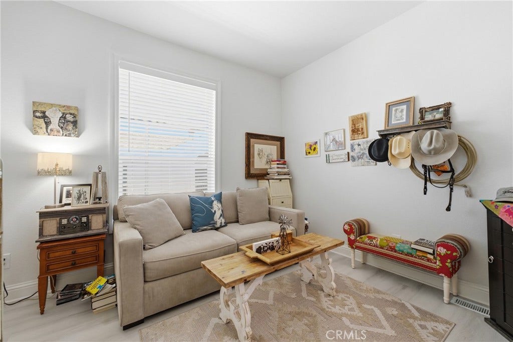23301 Ridge Route #111 Drive, Laguna Hills, CA 92653