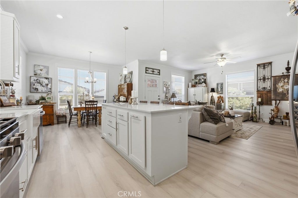 23301 Ridge Route #111 Drive, Laguna Hills, CA 92653