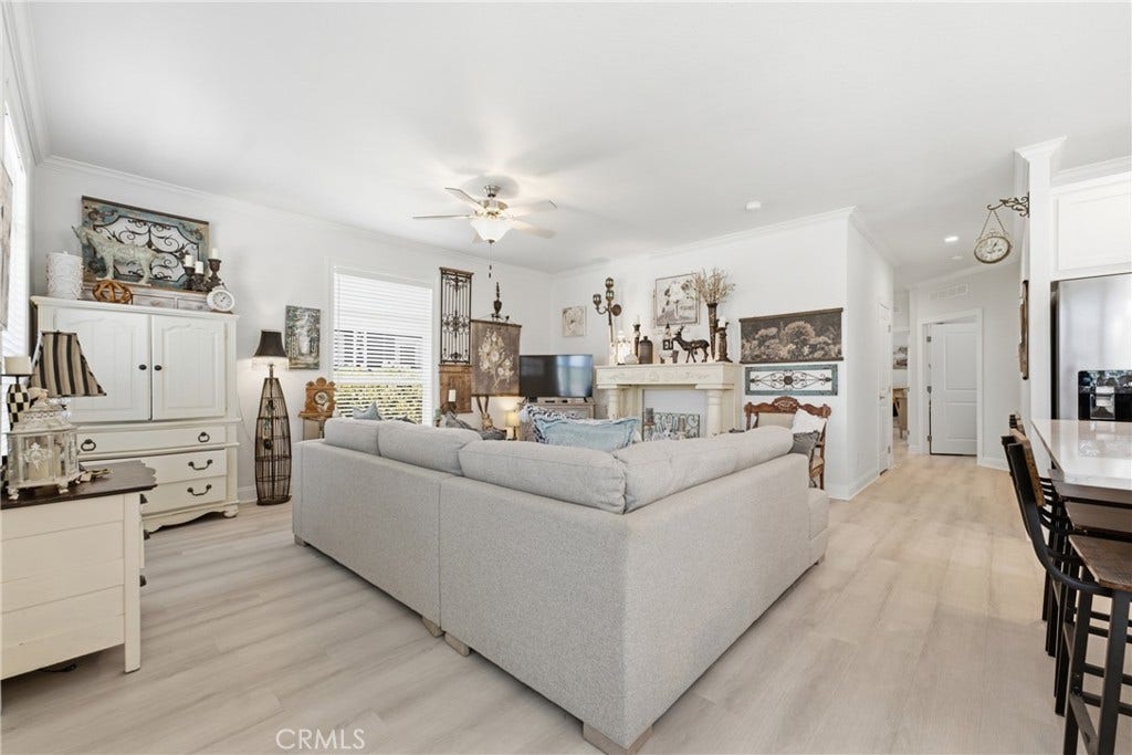 23301 Ridge Route #111 Drive, Laguna Hills, CA 92653