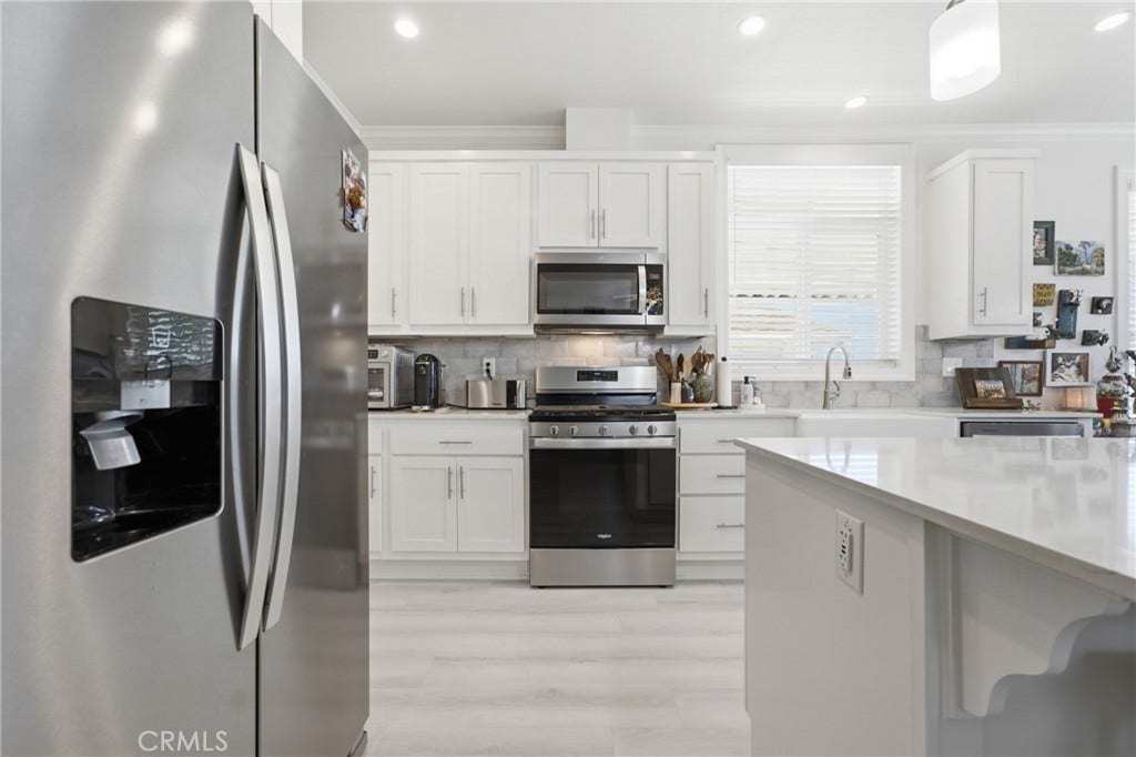 23301 Ridge Route #111 Drive, Laguna Hills, CA 92653
