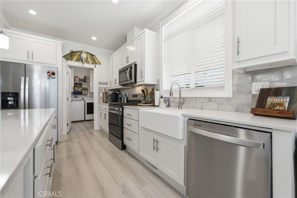 23301 Ridge Route #111 Drive, Laguna Hills, CA 92653