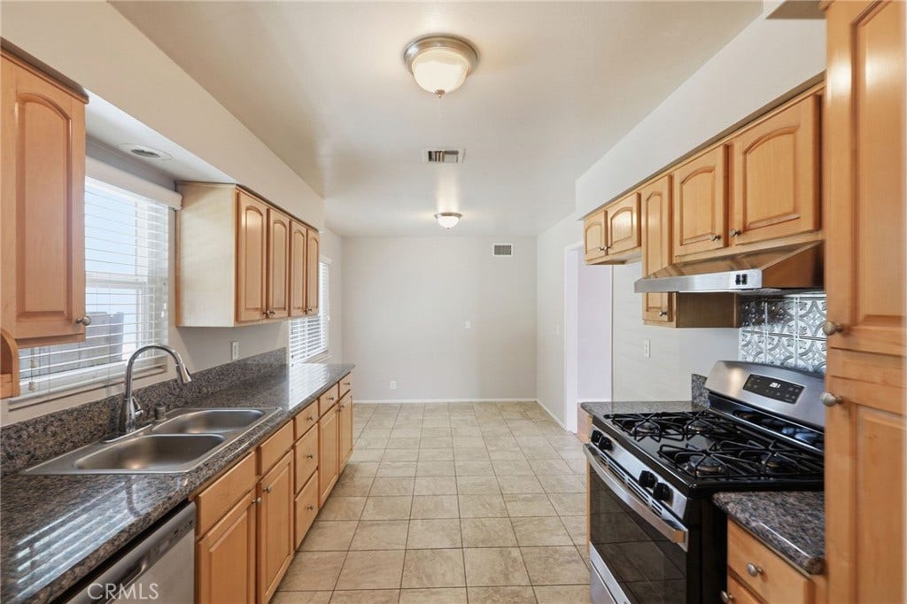 1160 E 27th, San Bernardino, CA 92404 1160 E 27th, San Bernardino, CA 92404