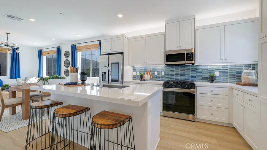 Property photo for 2169 Aneto Way, Santa Paula, CA