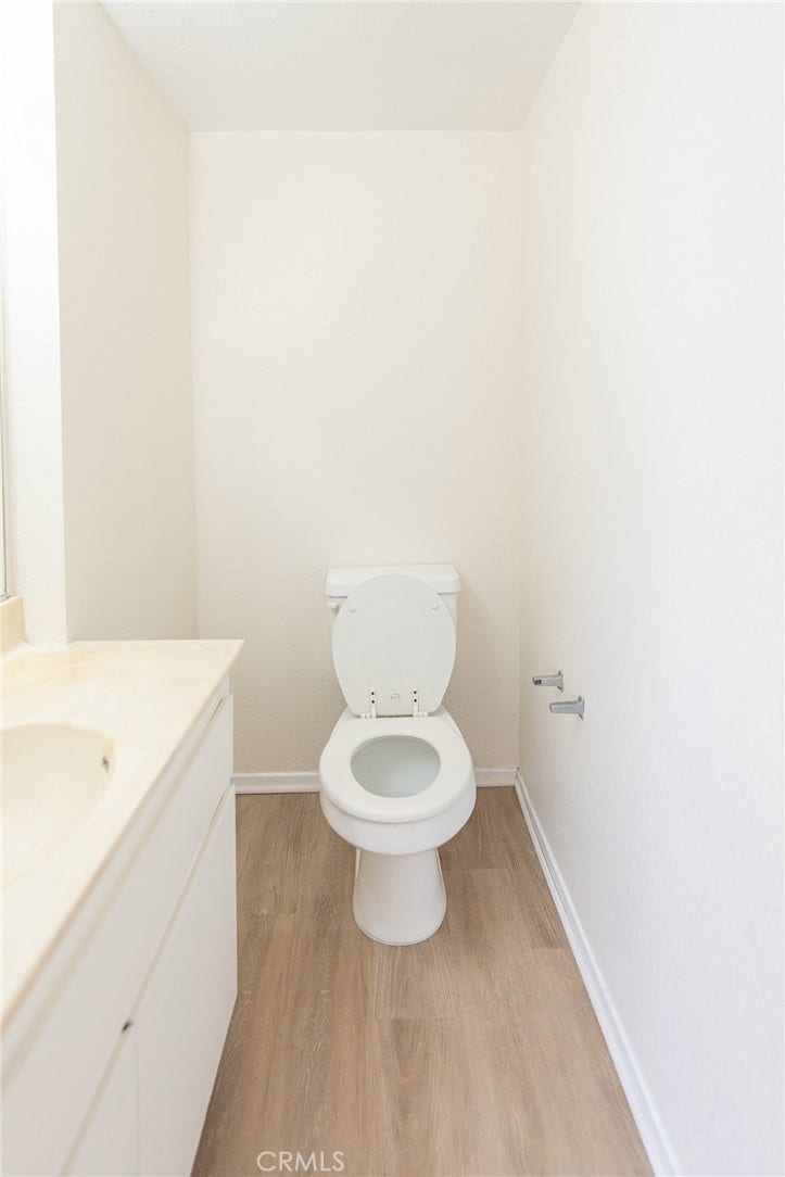 1/2 BATH