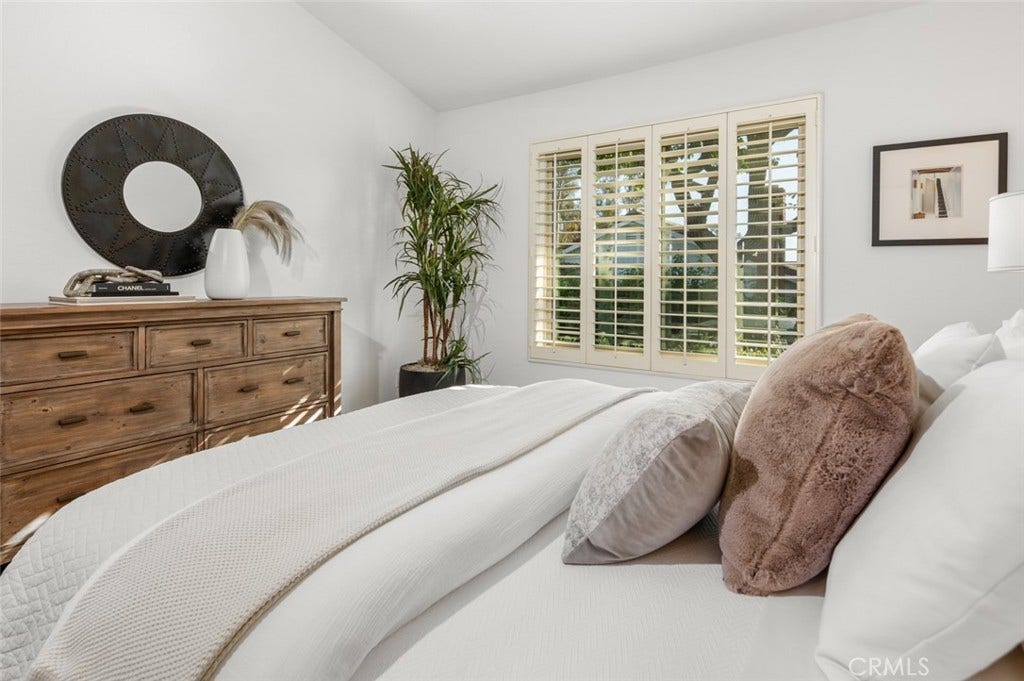 27792 Via Granados, Mission Viejo, CA 92692 27792 Via Granados, Mission Viejo, CA 92692