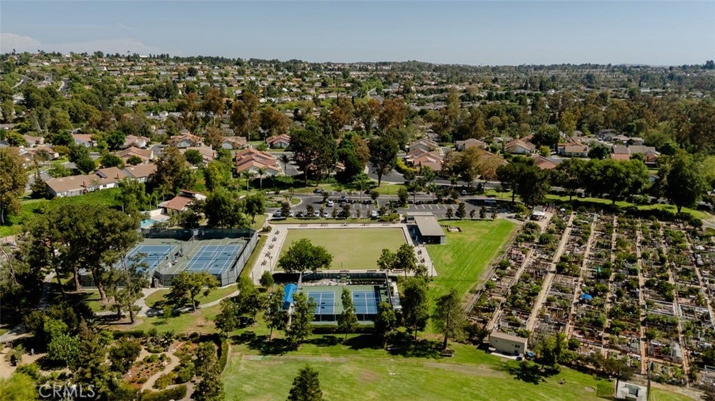 27792 Via Granados, Mission Viejo, CA 92692 27792 Via Granados, Mission Viejo, CA 92692