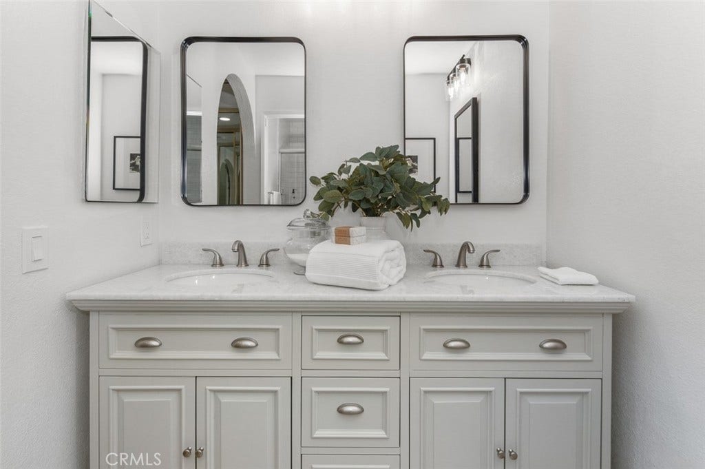27792 Via Granados, Mission Viejo, CA 92692 27792 Via Granados, Mission Viejo, CA 92692