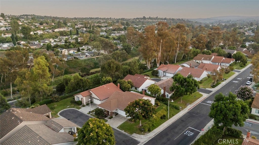 27792 Via Granados, Mission Viejo, CA 92692 27792 Via Granados, Mission Viejo, CA 92692