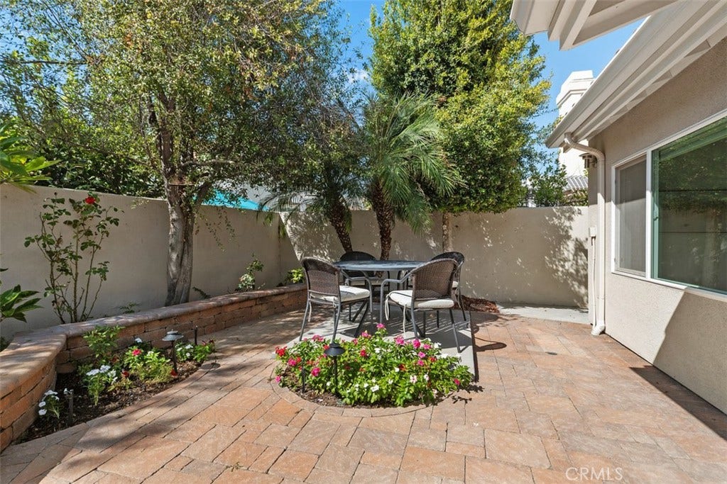 21451 Medina, Mission Viejo, CA 92692 21451 Medina, Mission Viejo, CA 92692
