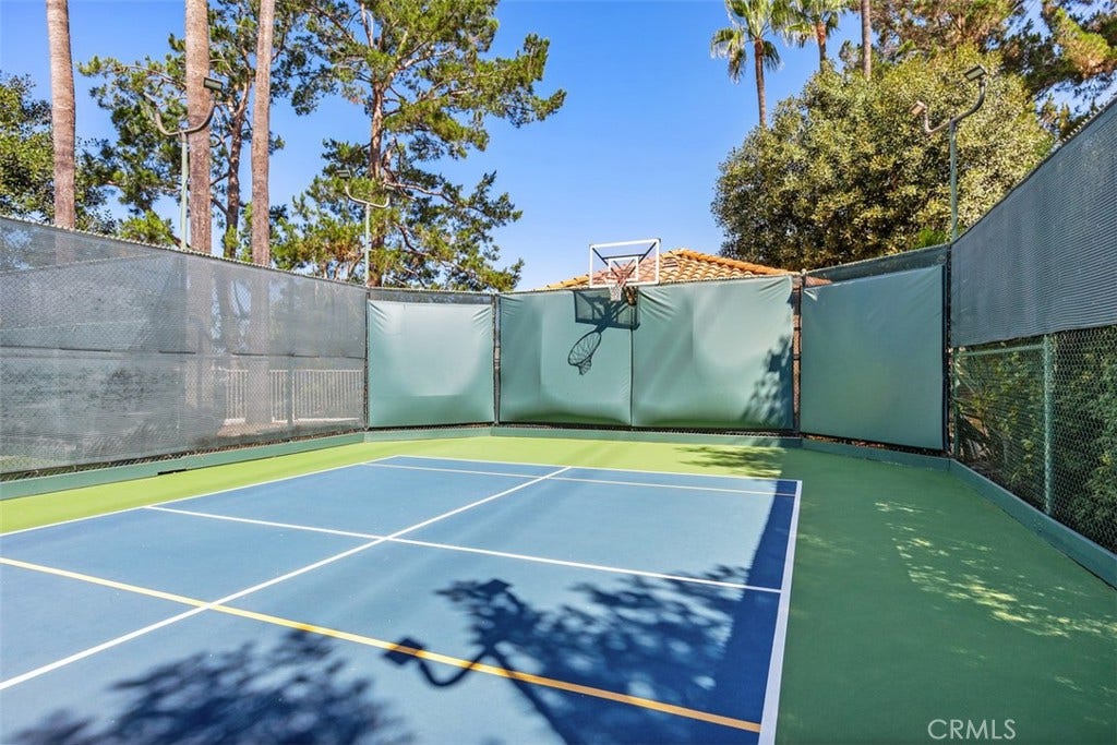21451 Medina, Mission Viejo, CA 92692 21451 Medina, Mission Viejo, CA 92692