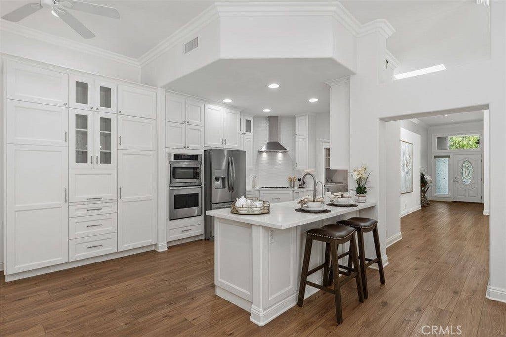 21451 Medina, Mission Viejo, CA 92692 21451 Medina, Mission Viejo, CA 92692