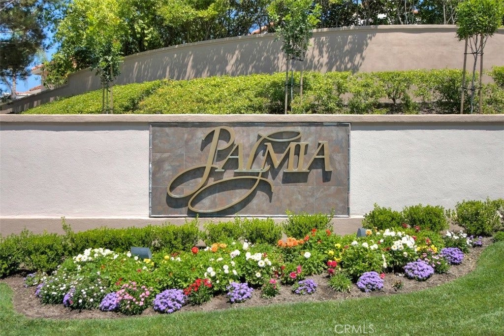 21451 Medina, Mission Viejo, CA 92692 21451 Medina, Mission Viejo, CA 92692
