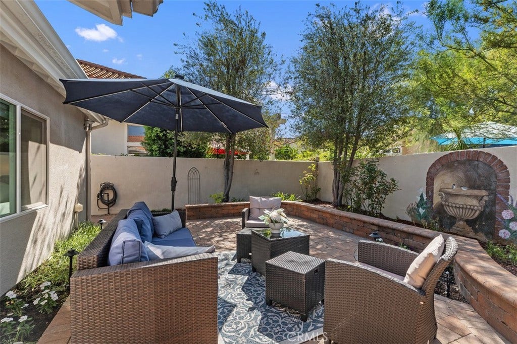 21451 Medina, Mission Viejo, CA 92692 21451 Medina, Mission Viejo, CA 92692