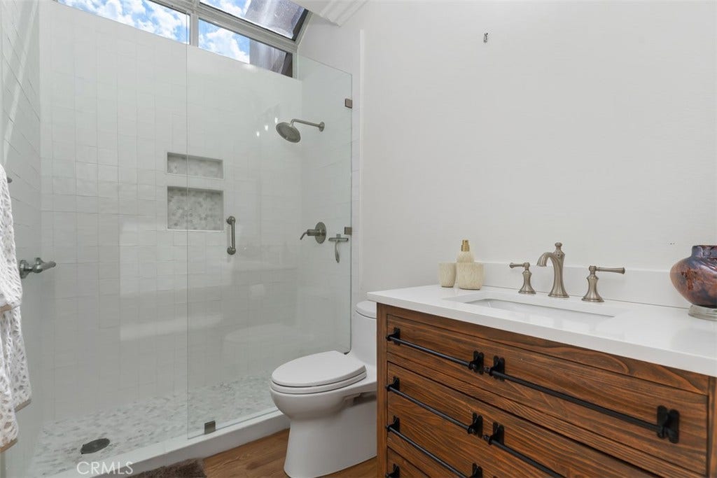 21451 Medina, Mission Viejo, CA 92692 21451 Medina, Mission Viejo, CA 92692