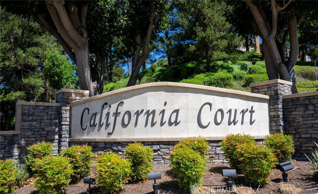 210 California Court, Mission Viejo, CA 92692 210 California Court, Mission Viejo, CA 92692