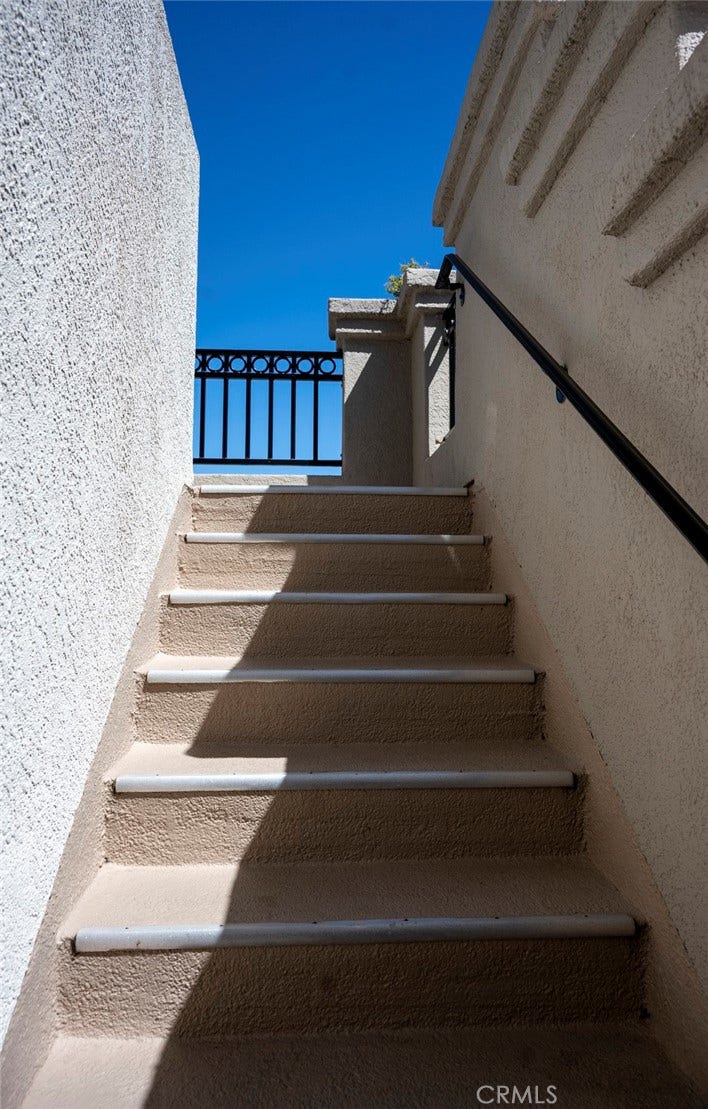 210 California Court, Mission Viejo, CA 92692 210 California Court, Mission Viejo, CA 92692