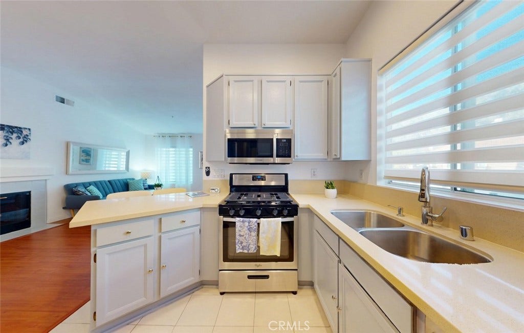 210 California Court, Mission Viejo, CA 92692 210 California Court, Mission Viejo, CA 92692