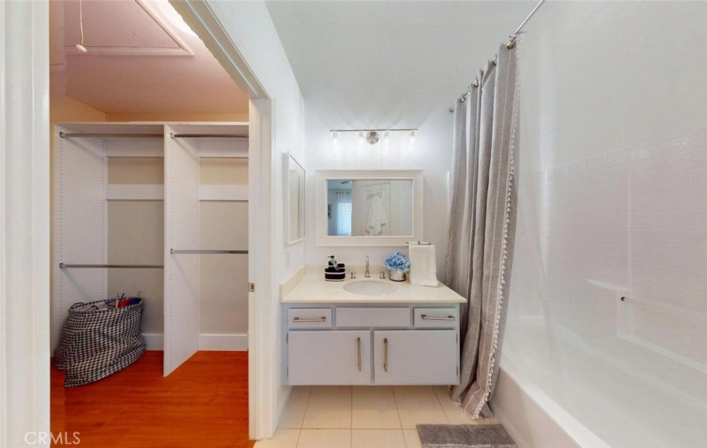 210 California Court, Mission Viejo, CA 92692 210 California Court, Mission Viejo, CA 92692