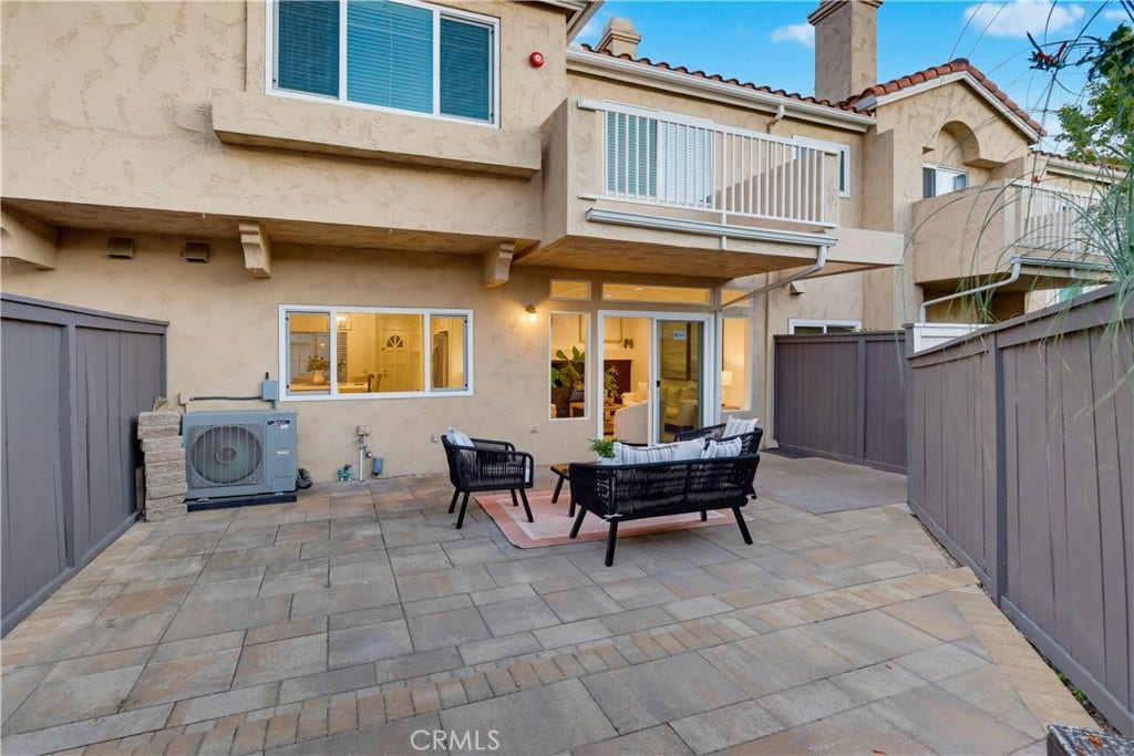 633 Via Presa, San Clemente, CA 92672 633 Via Presa, San Clemente, CA 92672
