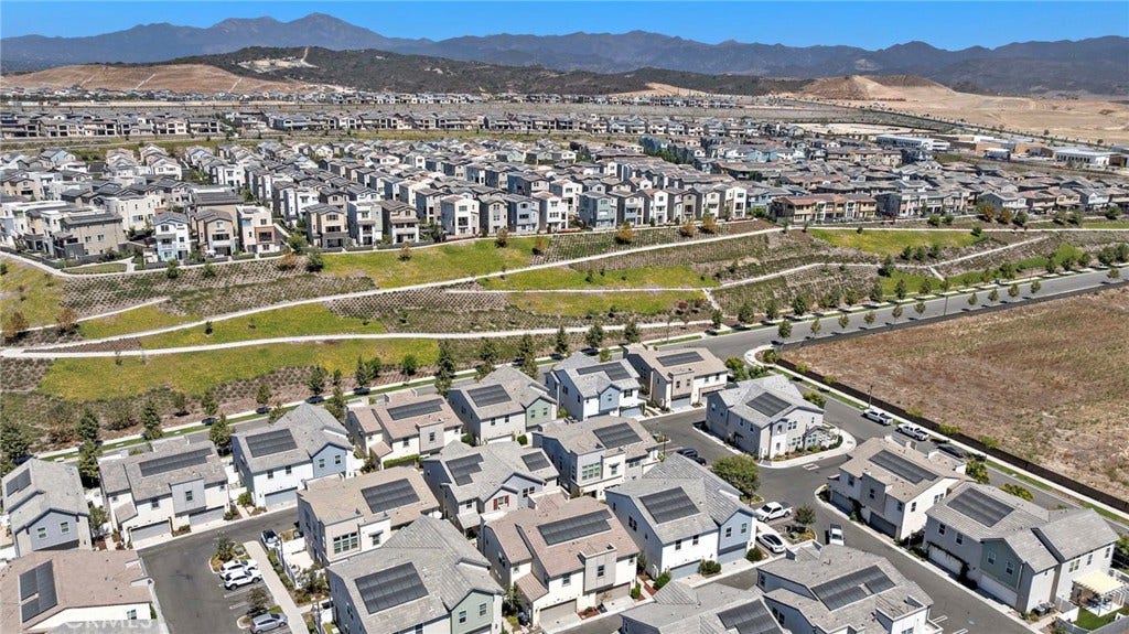 1151 Whirlwind Drive, Rancho Mission Viejo, CA 92694 1151 Whirlwind Drive, Rancho Mission Viejo, CA 92694