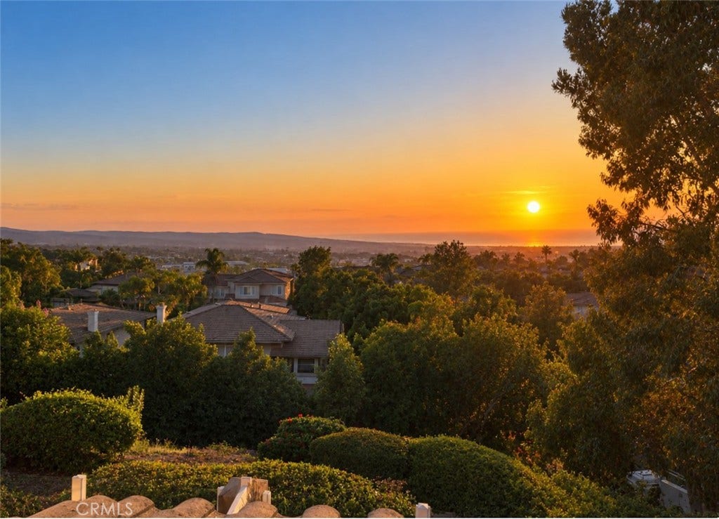 19381 Cascade Drive, Lake Forest, CA 92679 view sunset 4
