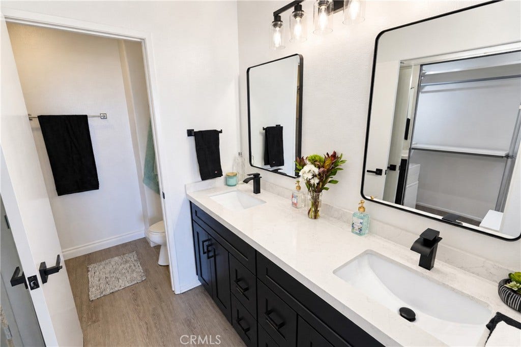19381 Cascade Drive, Lake Forest, CA 92679 1st primary bath rm