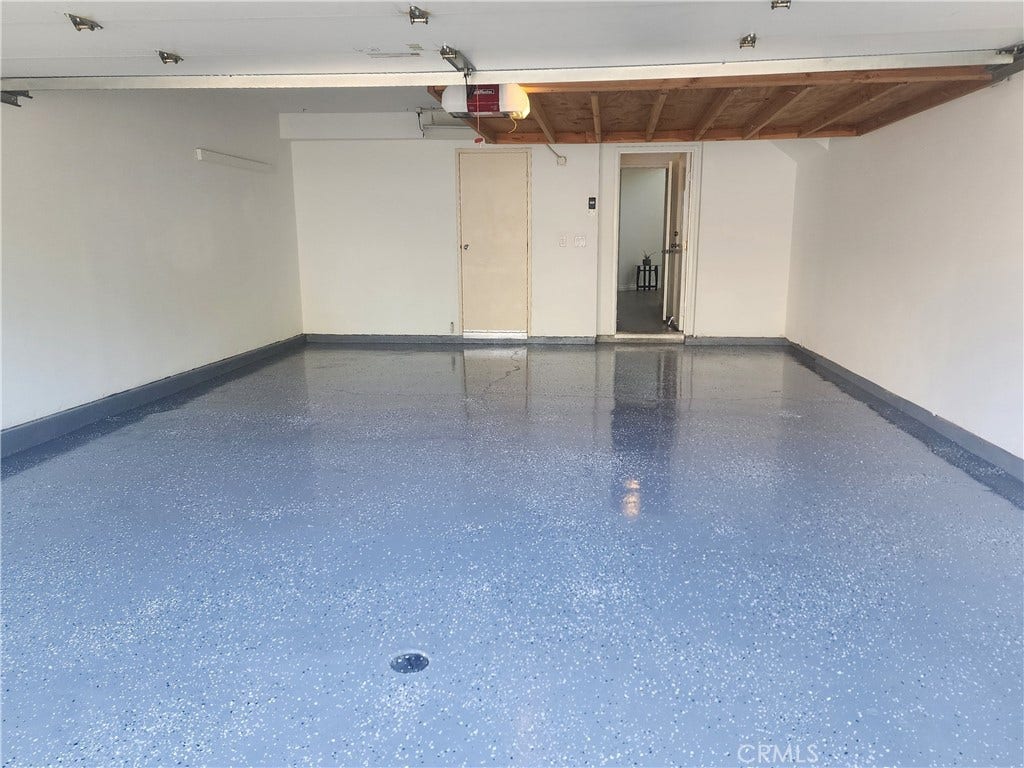 19381 Cascade Drive, Lake Forest, CA 92679 2 car garage attached