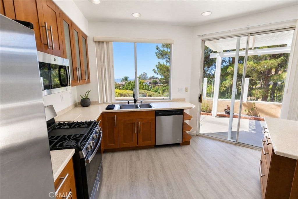 19381 Cascade Drive, Lake Forest, CA 92679 kitchen 5