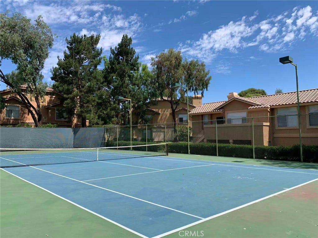 Community tennis court