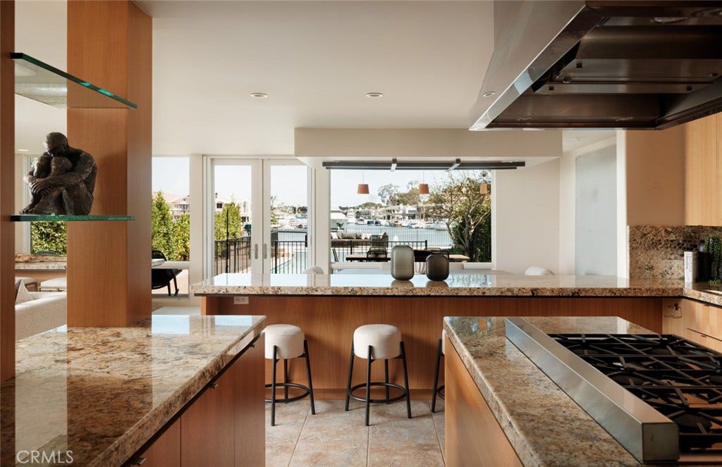 12 Harbor Island, Newport Beach, CA 92660 12 Harbor Island, Newport Beach, CA 92660