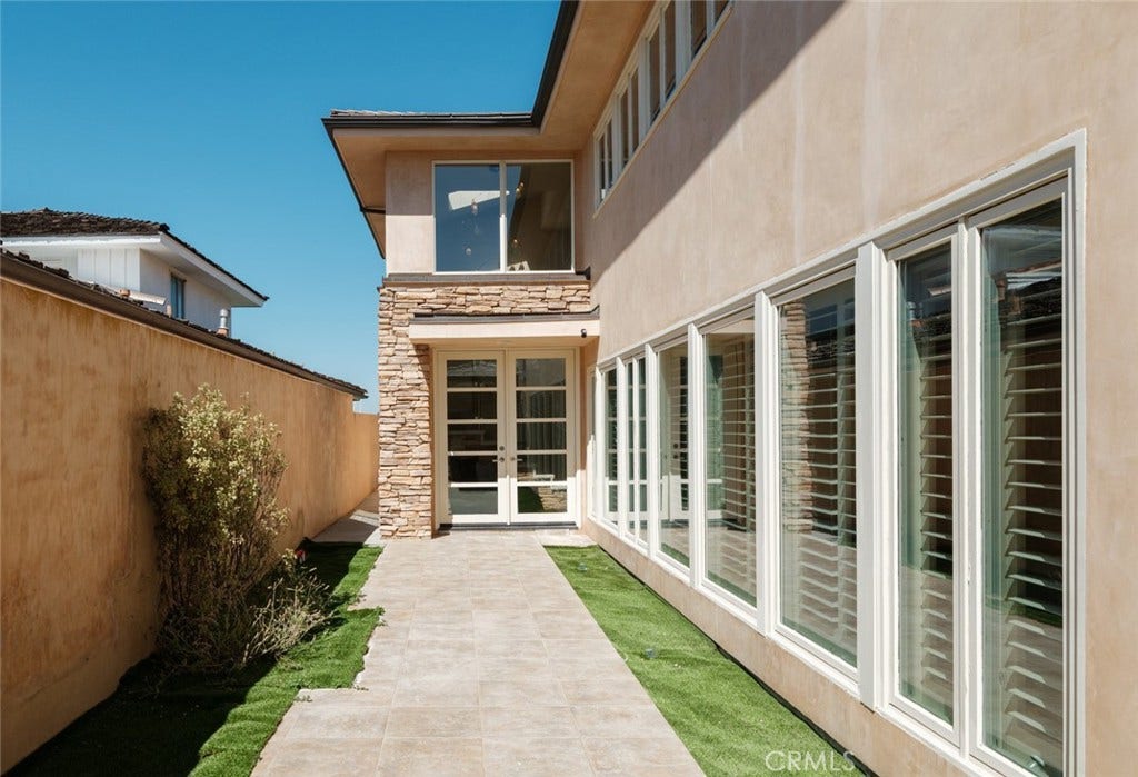 12 Harbor Island, Newport Beach, CA 92660 12 Harbor Island, Newport Beach, CA 92660
