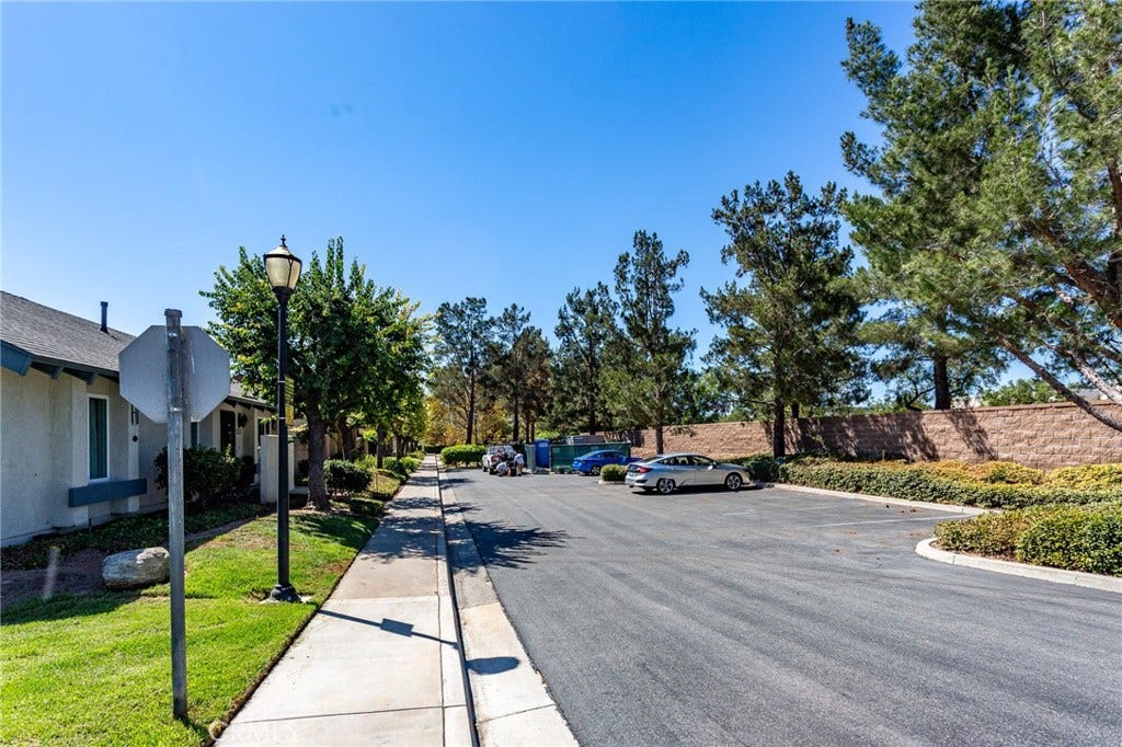 22862 Caminito Manresa, #16, Laguna Hills, CA 92653 22862 Caminito Manresa, #16, Laguna Hills, CA 92653