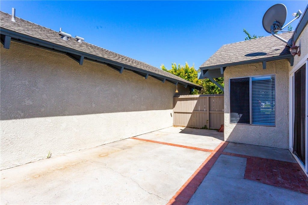 22862 Caminito Manresa, #16, Laguna Hills, CA 92653 22862 Caminito Manresa, #16, Laguna Hills, CA 92653