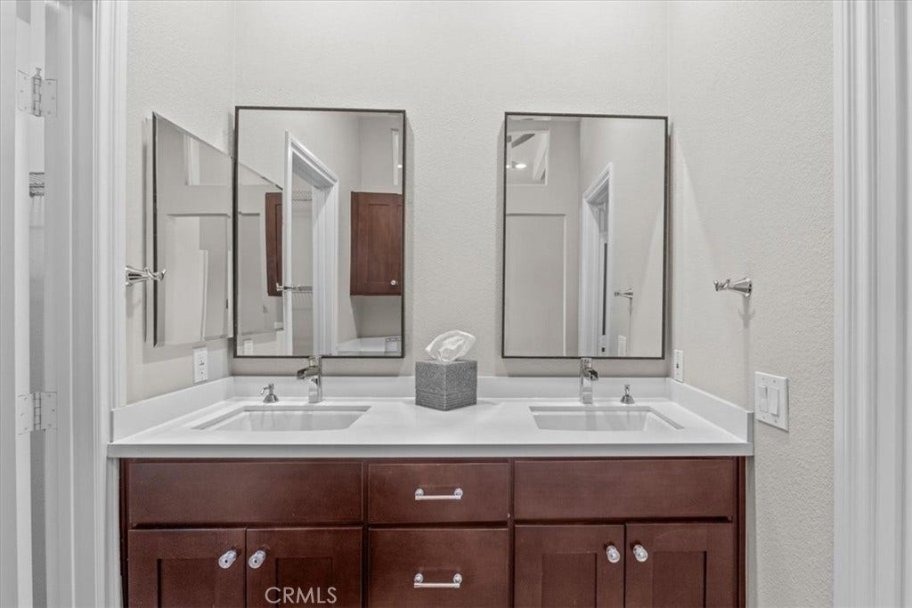 19076 Canyon Terrace, Lake Forest, CA 92679 19076 Canyon Terrace, Lake Forest, CA 92679