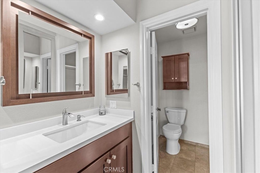 19076 Canyon Terrace, Lake Forest, CA 92679 2nd Bedroom's bathroom