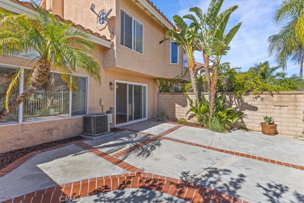 19076 Canyon Terrace, Lake Forest, CA 92679 19076 Canyon Terrace, Lake Forest, CA 92679