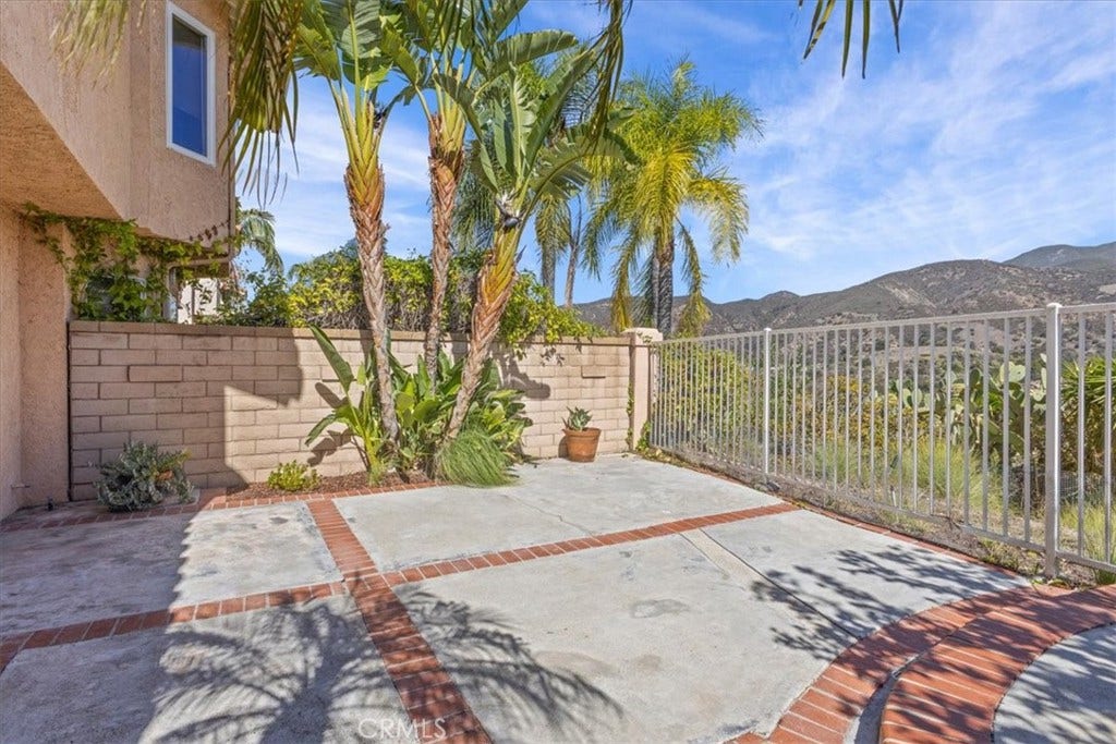 19076 Canyon Terrace, Lake Forest, CA 92679 19076 Canyon Terrace, Lake Forest, CA 92679