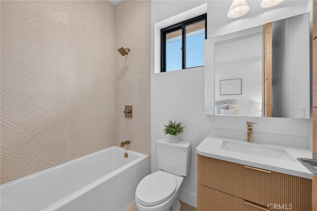 187 Avenida La Cuesta, San Clemente, CA 92672 187 Avenida La Cuesta, San Clemente, CA 92672