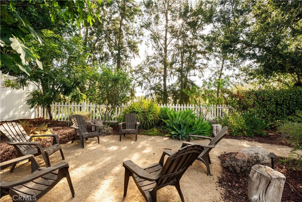 25376 Terreno Dr, Mission Viejo, CA 92691