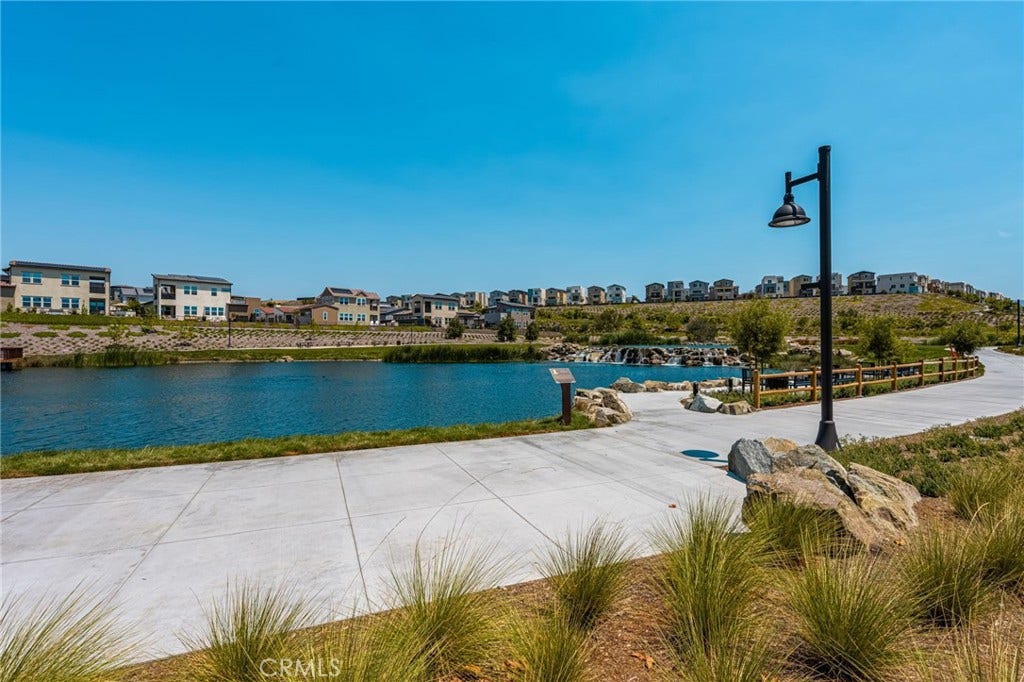 230 Yearling Way, Rancho Mission Viejo, CA 92694 Community park & lake