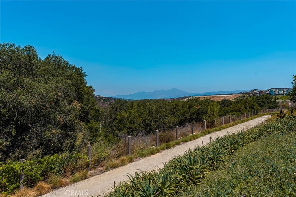 230 Yearling Way, Rancho Mission Viejo, CA 92694 Community walking path