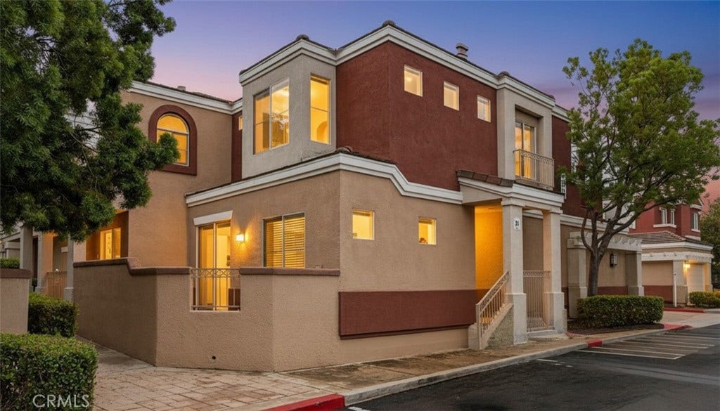 24 Mission Court, Lake Forest, CA 92610 24 Mission Court, Lake Forest, CA 92610