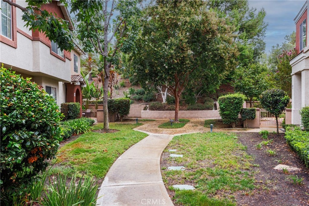 24 Mission Court, Lake Forest, CA 92610 24 Mission Court, Lake Forest, CA 92610