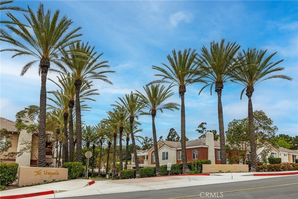 24 Mission Court, Lake Forest, CA 92610 24 Mission Court, Lake Forest, CA 92610